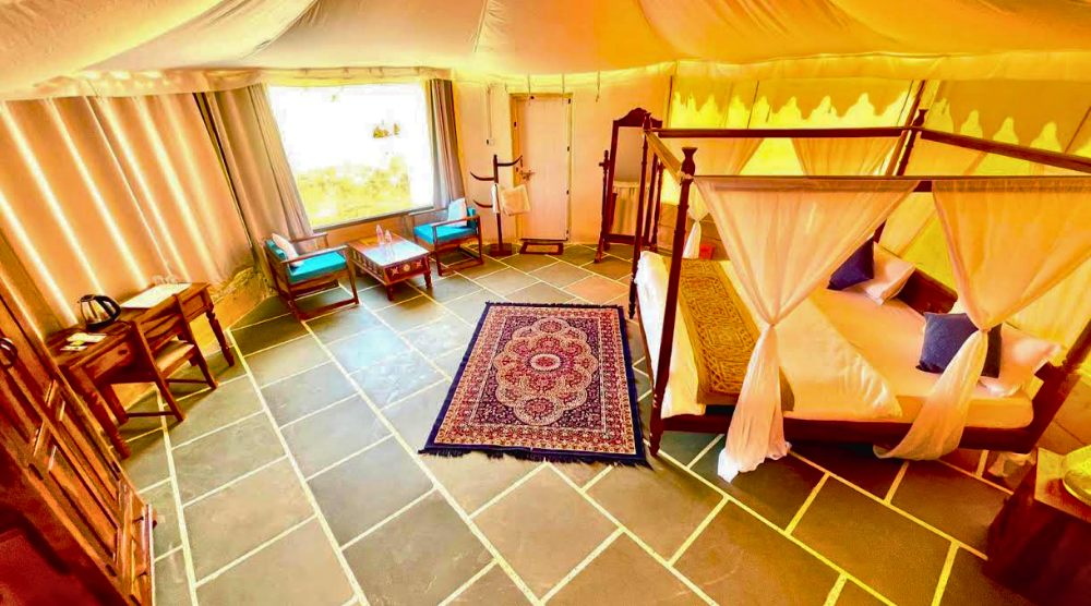 Camel Ride Sand Duens