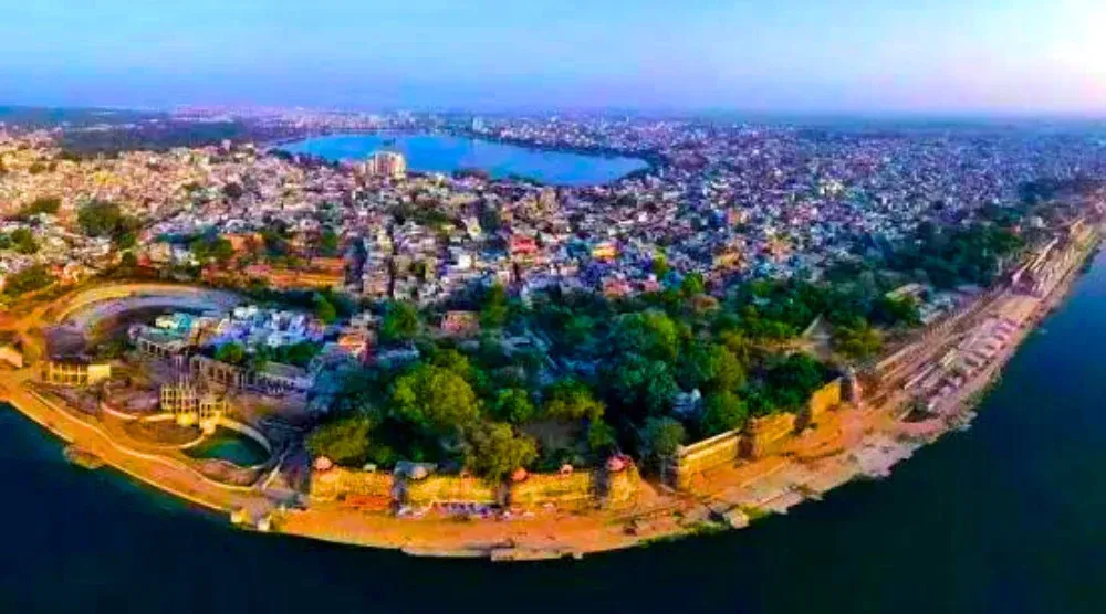 Chambal River front