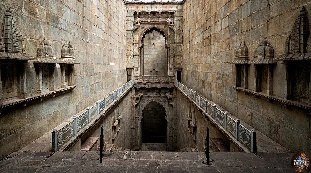 Raniji Ki Baori Bundi famous stepwell Rajasthan architecture