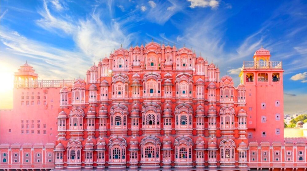 Hawa Mahal, iconic pink palace in Jaipur, Rajasthan